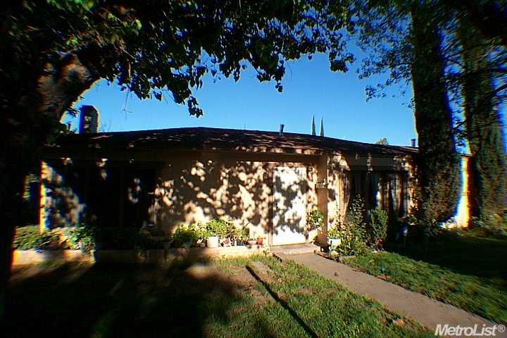 674 N Soderquist Rd, Turlock, CA 95380 photo 1