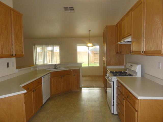 2091 W Antley St, Merced, CA 95348 photo 5