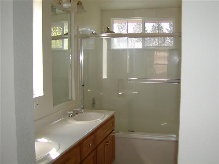 2004 Landing Ct, Modesto, CA 95357 photo 23