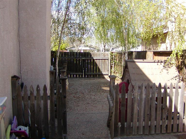 2004 Landing Ct, Modesto, CA 95357 photo 11