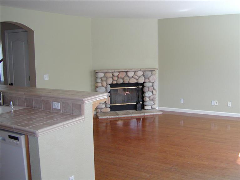 2004 Landing Ct, Modesto, CA 95357 photo 17