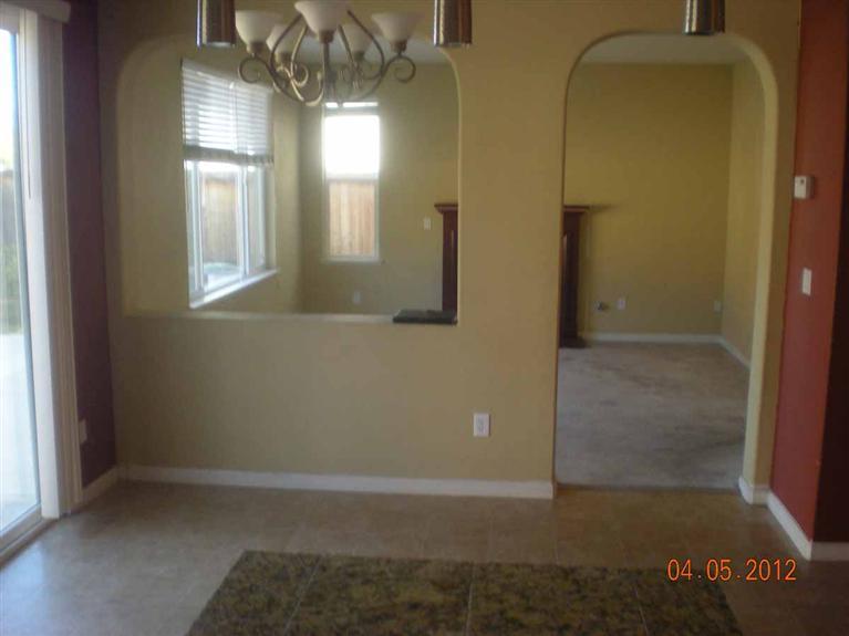 2027 White Fall Ct, Ceres, CA 95307 photo 3