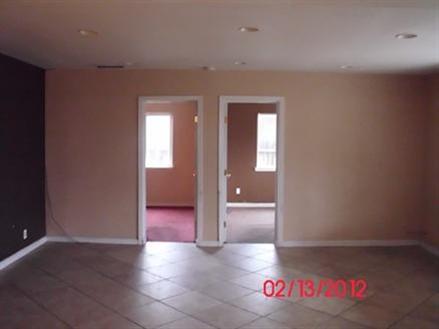 661 Spruce St, Turlock, CA 95380 photo 2