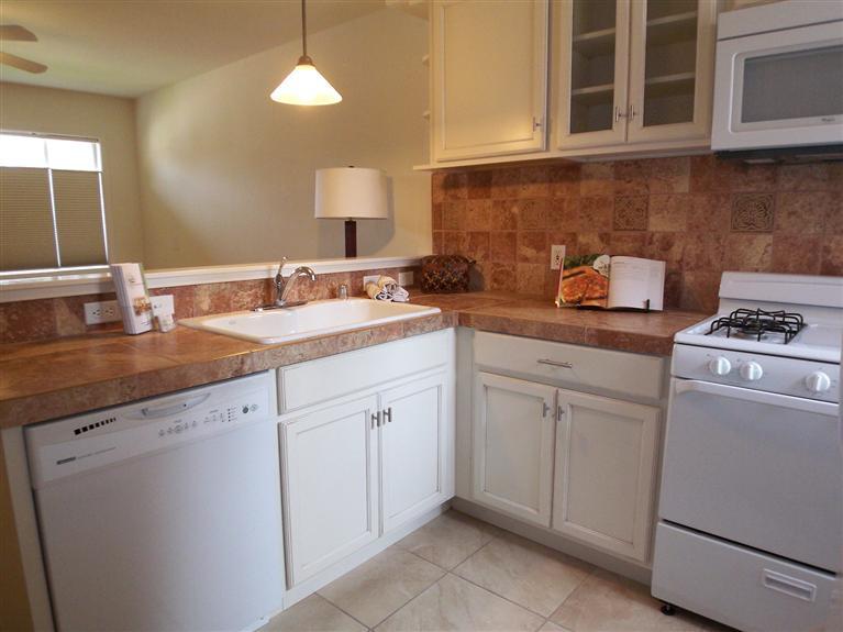 1707 Olympic Dr #4, Davis, CA 95616 photo 4