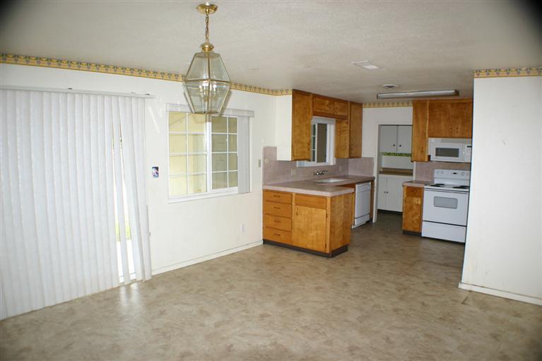 813 Floyd Ave, Modesto, CA 95350 photo 11