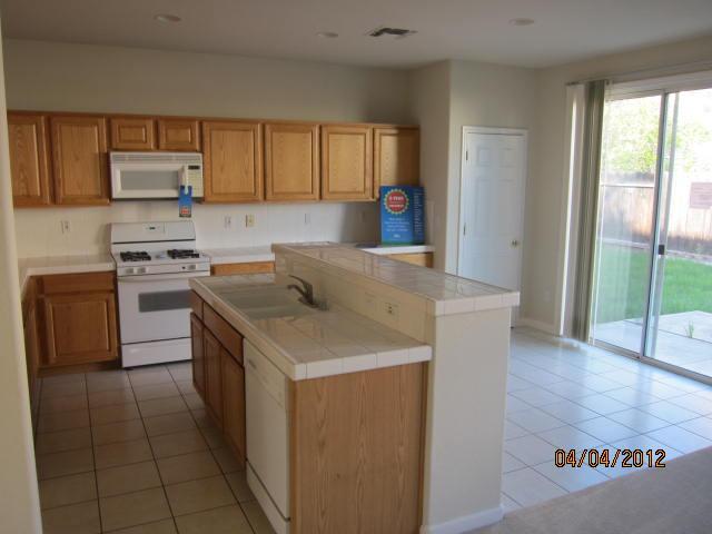 601 Roadrunner Dr, Patterson, CA 95363 photo 3