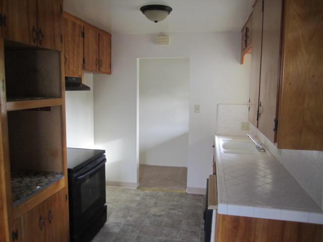2205 Reseda Ln, Modesto, CA 95350 photo 3