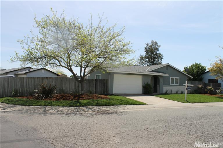 8369 Rasmussen Cir, Elverta, CA 95626 photo 1