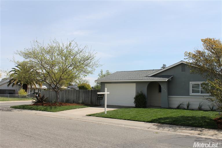 8369 Rasmussen Cir, Elverta, CA 95626 photo 2