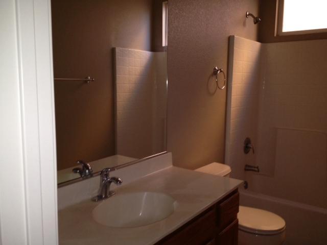 83 Travertine Ct, Lathrop, CA 95330 photo 5