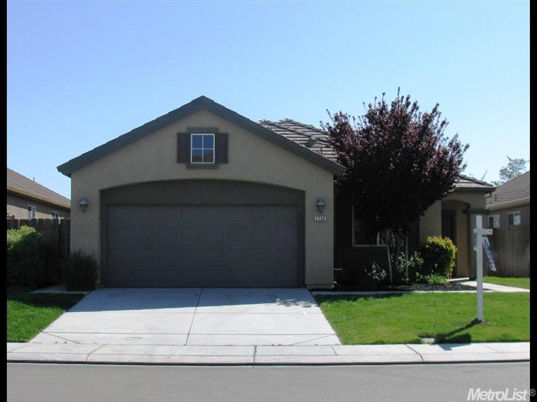 1734 Cocomo Pl, Manteca, CA 95337 photo 2