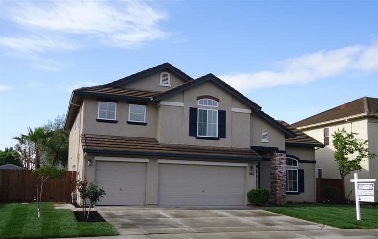 730 Wynyard Cir, Manteca, CA 95337 photo 1