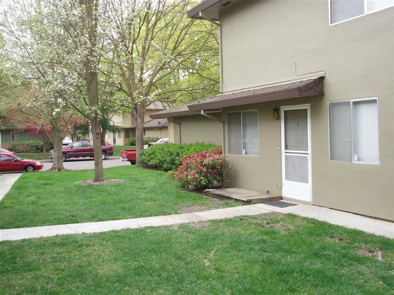 2830 Bidwell St #2, Davis, CA 95618 photo 3