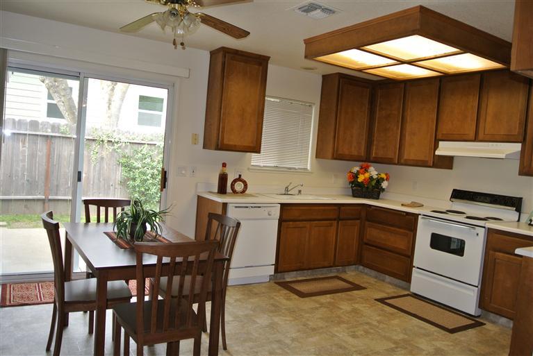 281 E St, Lincoln, CA 95648 photo 8