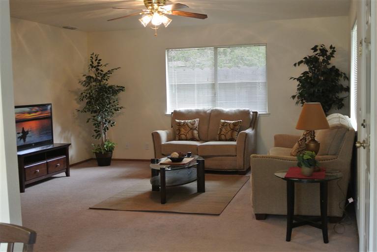 281 E St, Lincoln, CA 95648 photo 6