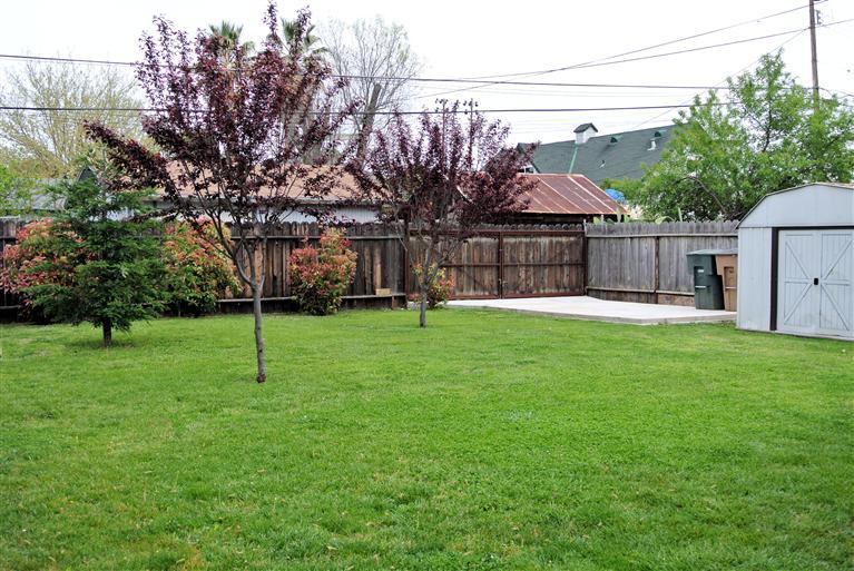 281 E St, Lincoln, CA 95648 photo 2