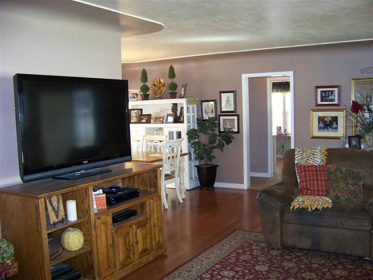 1724 E Marshall St, Turlock, CA 95380 photo 4