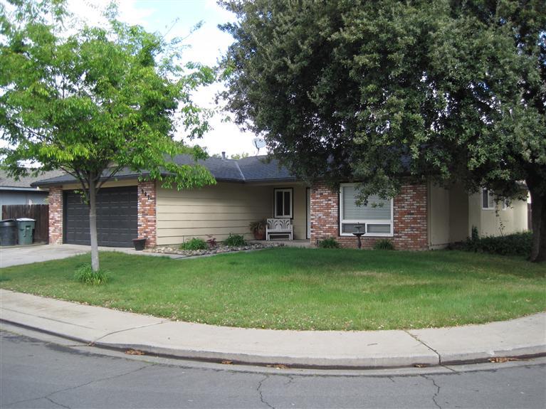 901 Guava Dr, Modesto, CA 95356 photo 1