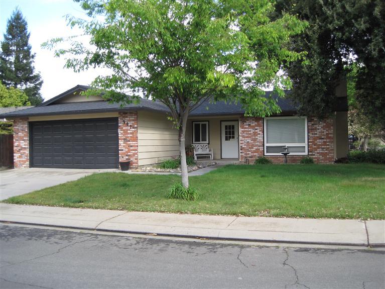 901 Guava Dr, Modesto, CA 95356 photo 2