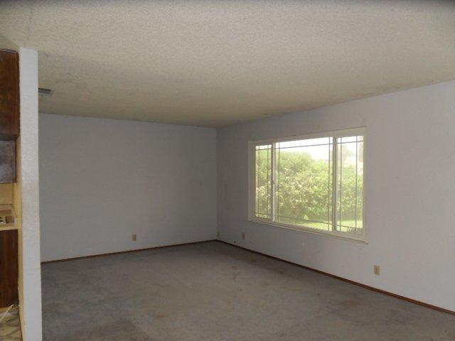 1360 Jennifer St, Ripon, CA 95366 photo 5