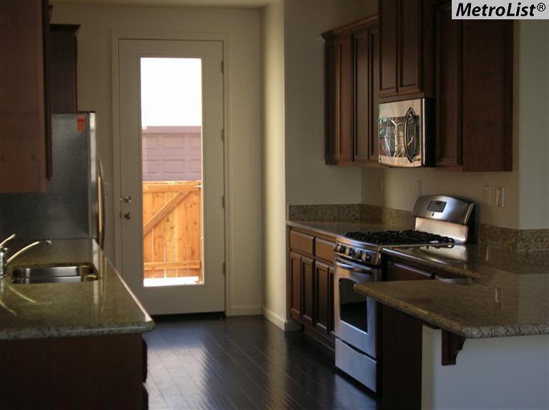 3429 Verona Ter, Davis, CA 95618 photo 2