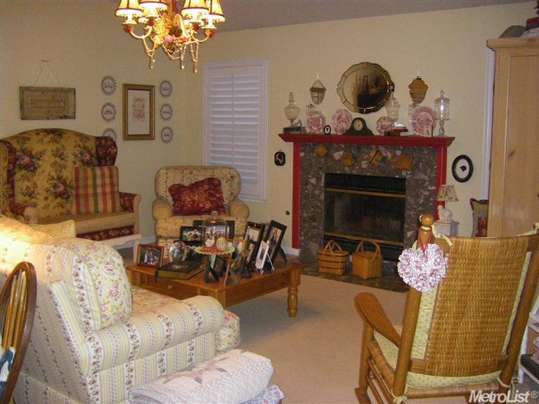 3104 Larrynell Dr, Ceres, CA 95307 photo 4