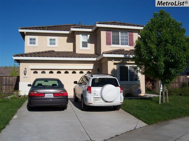17 Press Ct, Elk Grove, CA 95758