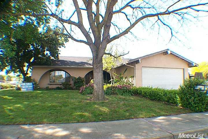 2620 Glasgow Dr, Ceres, CA 95307 photo 1