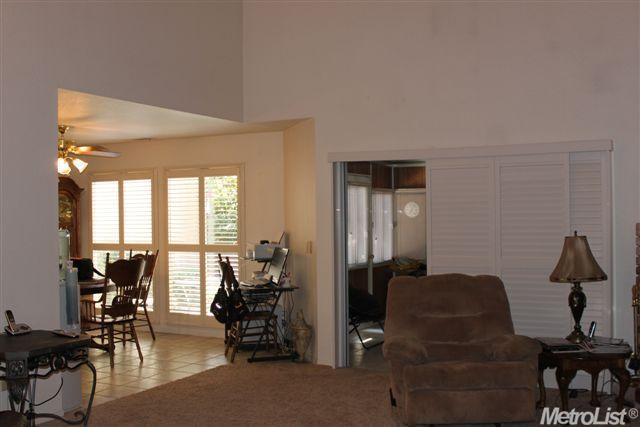 555 Oakbrook Dr, Modesto, CA 95354 photo 11