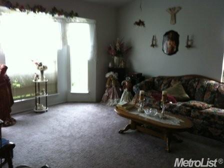1909 Bailey Dr, Modesto, CA 95355 photo 2
