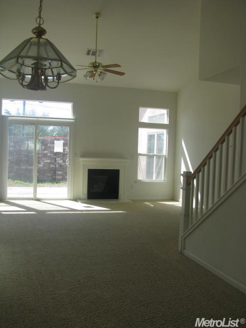 2109 Trafalgar Dr, Modesto, CA 95355 photo 4