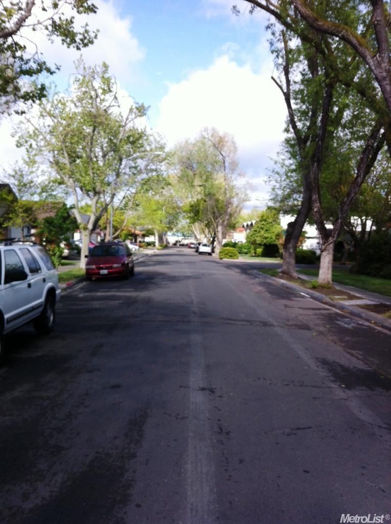 211 E 12th St, Tracy, CA 95376 photo 8
