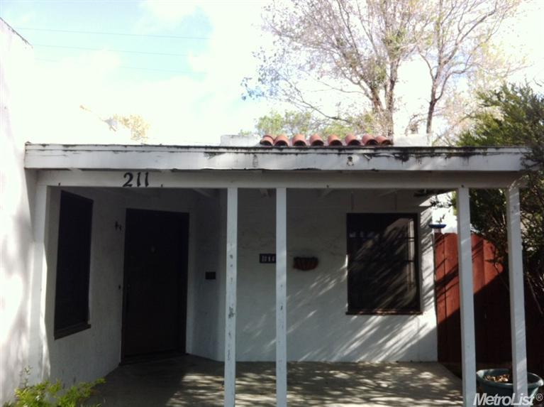 211 E 12th St, Tracy, CA 95376 photo 4