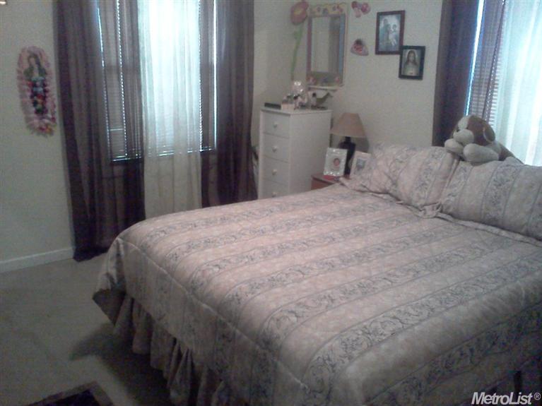 2214 Strivens Ave, Modesto, CA 95350 photo 3