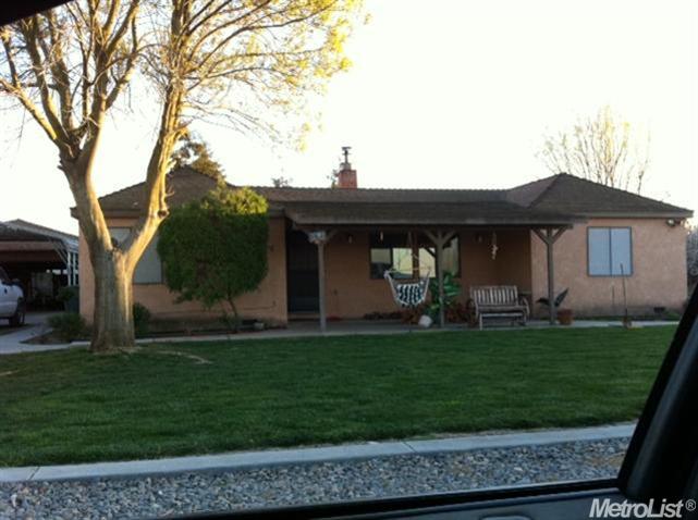 2406 W Service Rd, Modesto, CA 95358 photo 1