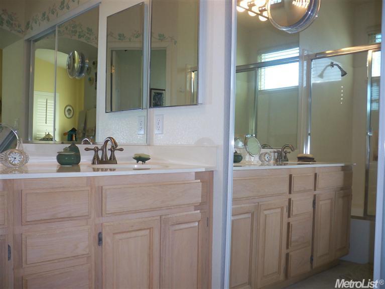 1514 Eligio Ln, Davis, CA 95618 photo 9