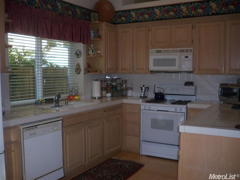 1514 Eligio Ln, Davis, CA 95618 photo 2