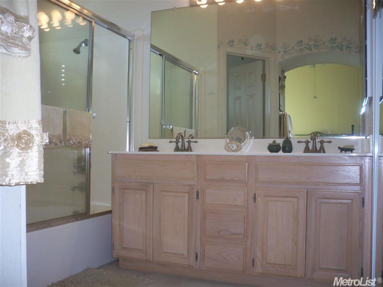 1514 Eligio Ln, Davis, CA 95618 photo 8