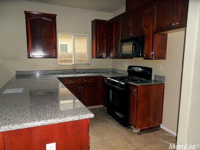 412 Alturas Ave, Modesto, CA 95351 photo 10