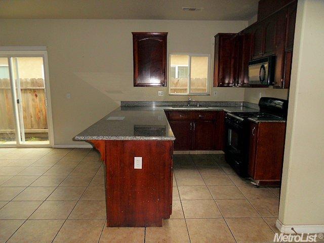 412 Alturas Ave, Modesto, CA 95351 photo 8