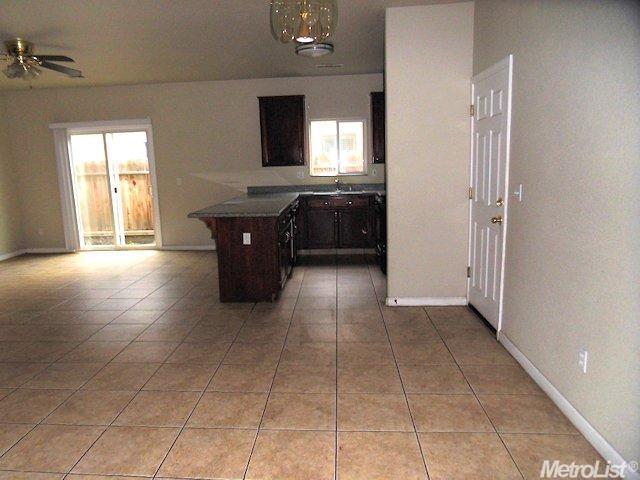 412 Alturas Ave, Modesto, CA 95351 photo 11