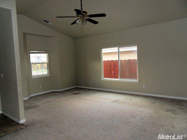 412 Alturas Ave, Modesto, CA 95351 photo 4