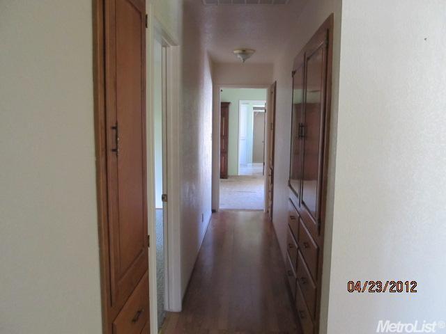 1001 Strathmore Dr, Modesto, CA 95355 photo 15