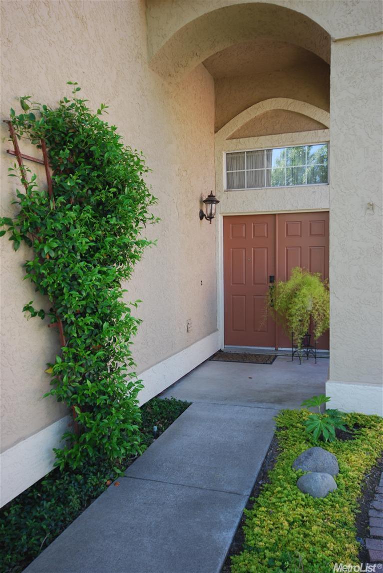 1825 Patton Dr, Modesto, CA 95356 photo 2
