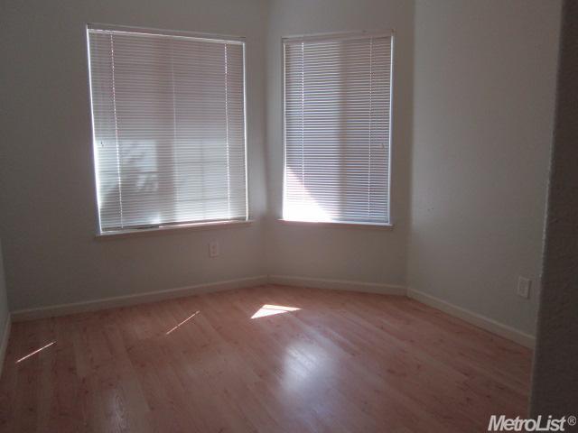 105 Via Marsala, Gustine, CA 95322 photo 10
