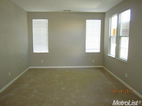 765 Presidio Pl, Tracy, CA 95377 photo 2