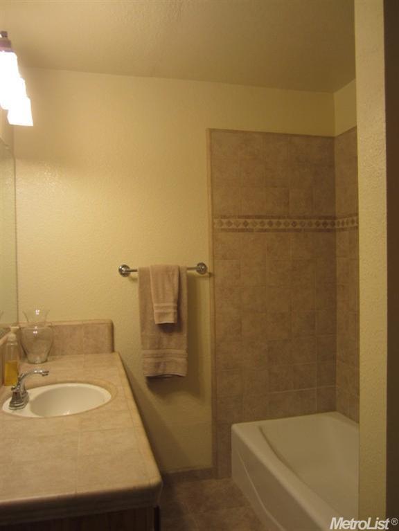 715 Vera Ave, Ripon, CA 95366 photo 8