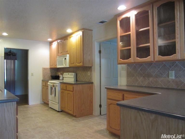 715 Vera Ave, Ripon, CA 95366 photo 3