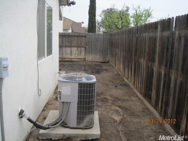 824 Emily St, Turlock, CA 95380 photo 13