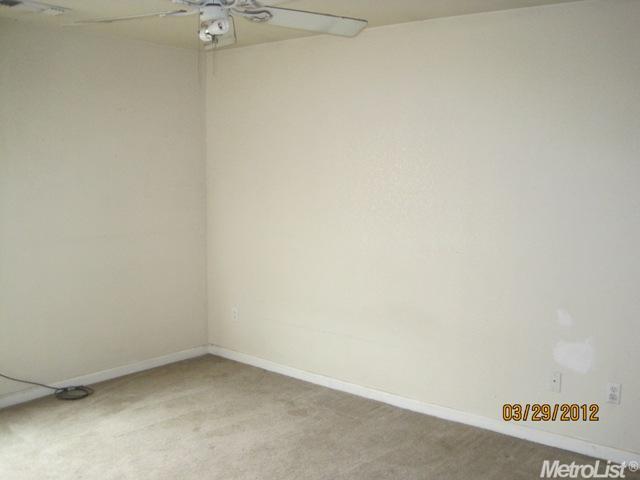 824 Emily St, Turlock, CA 95380 photo 8